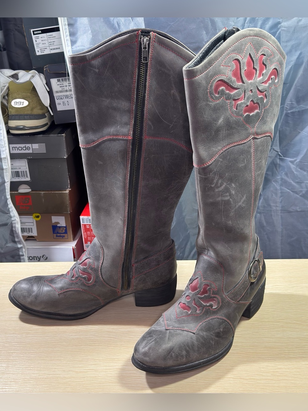Born Moe Distress Gray Wide Calf Riding Buckle Zip Knee Boots Women’s Size 10